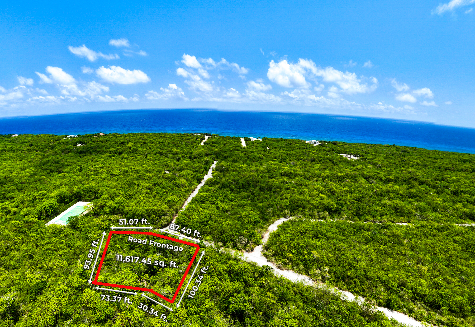 Live Next To A Bluff Top Tennis Court - P206 Selworthy Grove