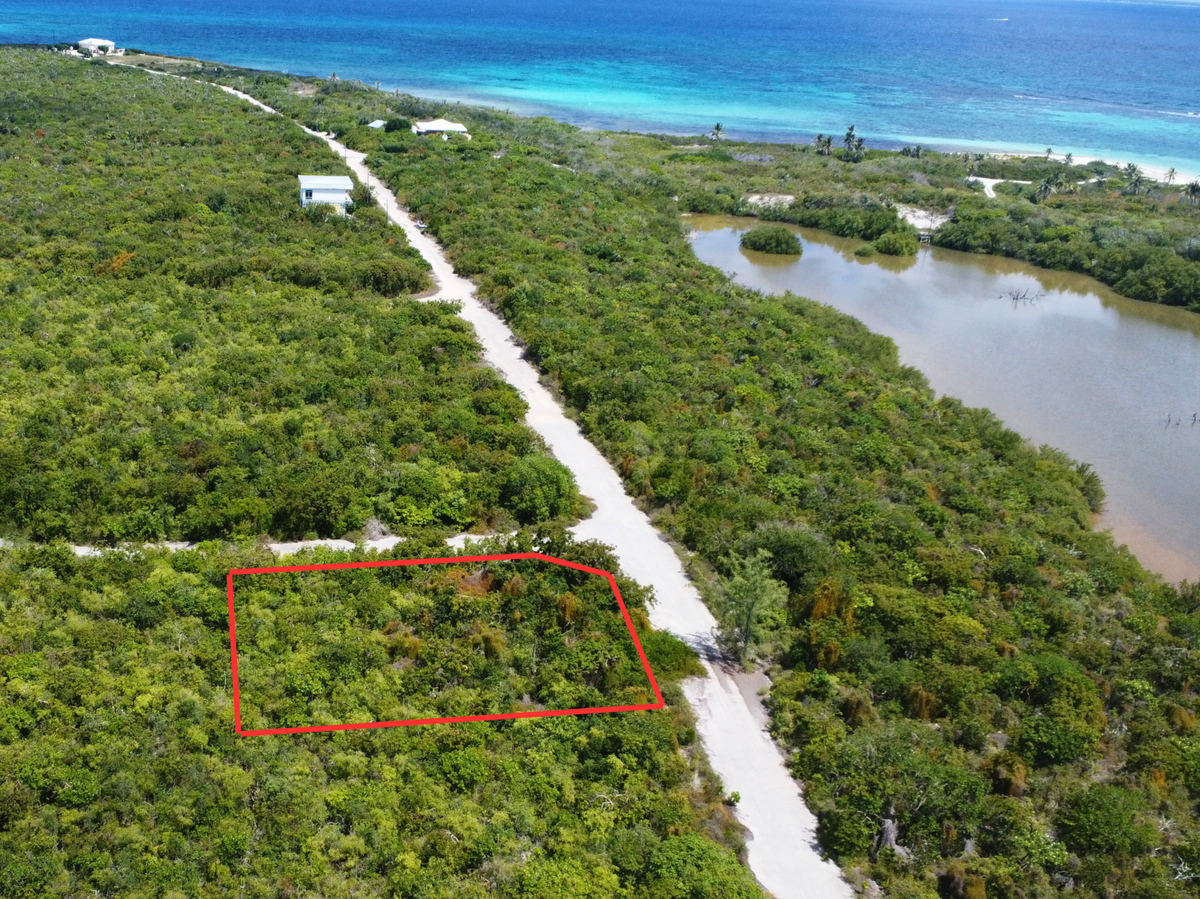 P8 Little Coral surveyed parcel, Little Cayman